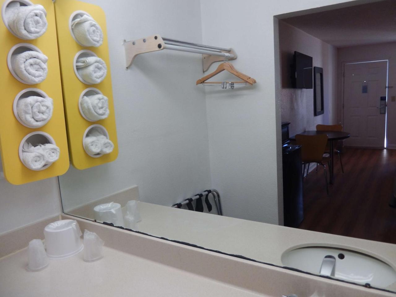 Hotel 6-warner Robins, Ga 2*