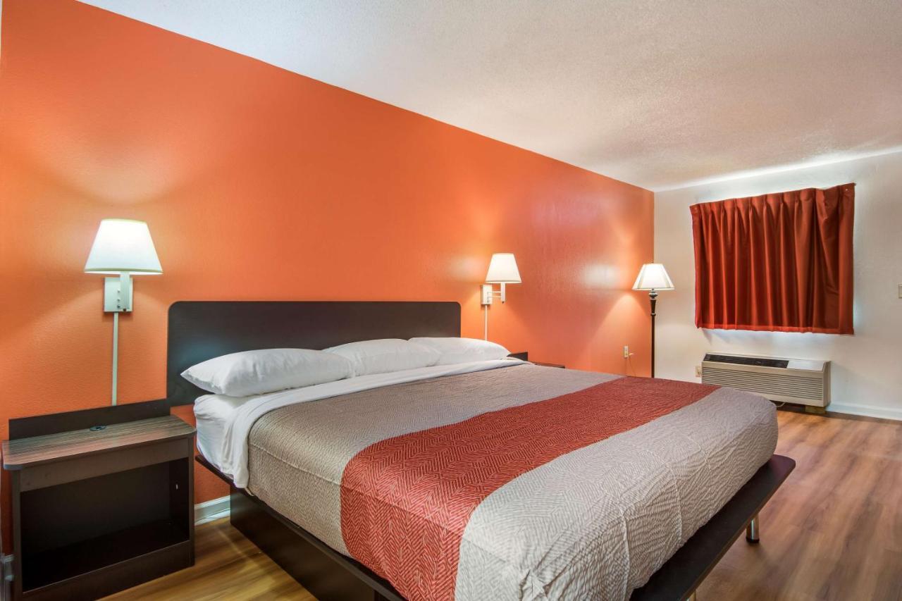 Hotel 6-warner Robins, Ga