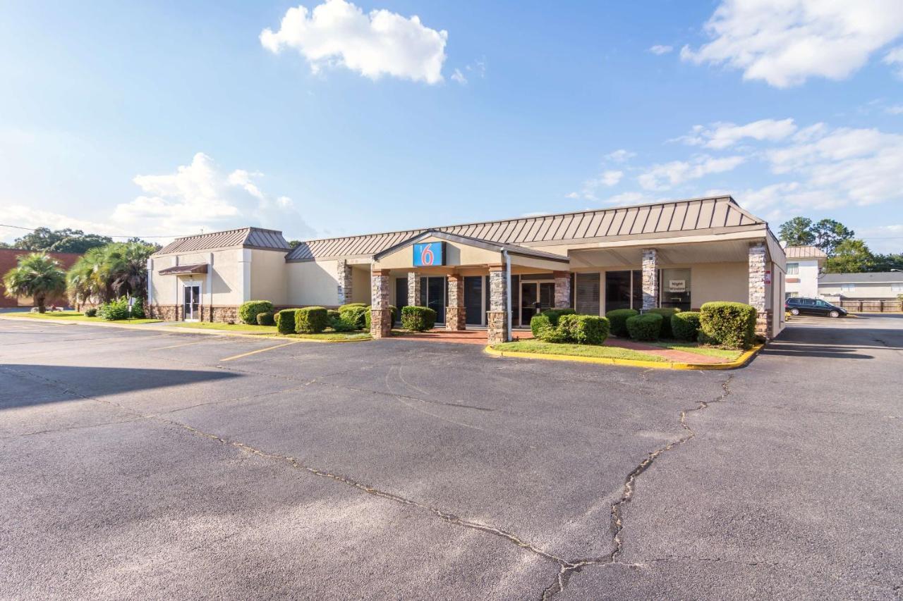 Hotel 6-warner Robins, Ga